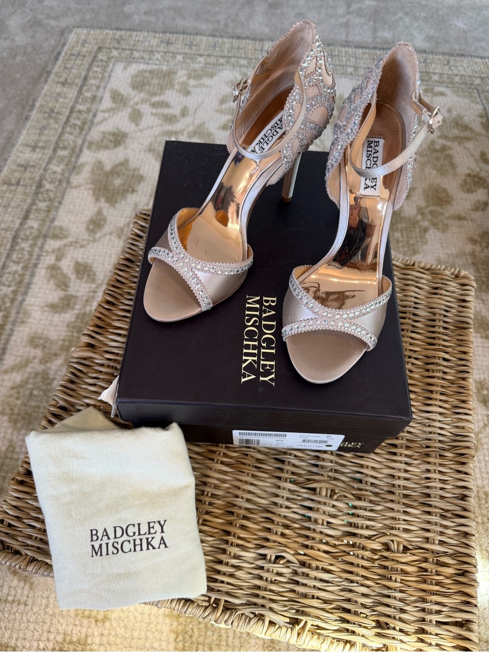 Badgley Mischka Roxy Ankle Strap - Picture 7 of 9